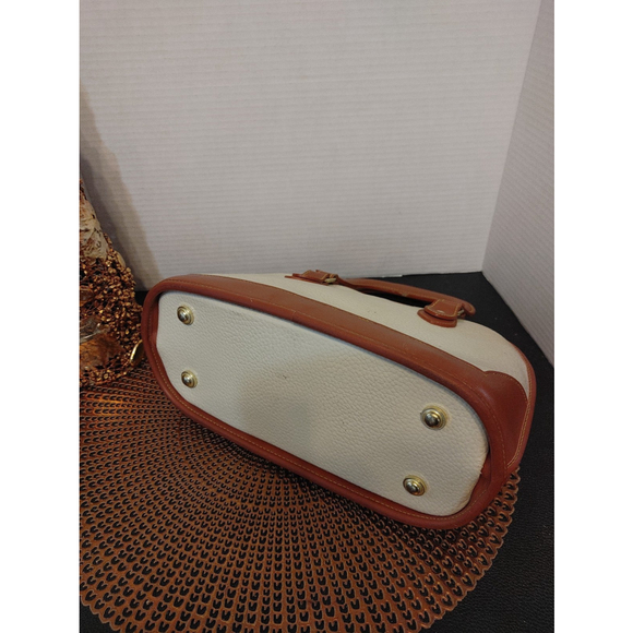 Carina Inl. Inc. Handbag - Picture 4 of 7